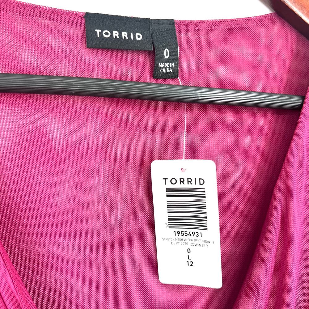 NEW NWT Torrid Size 0 Large 12 Magenta Pink Blouse Shirt Top Bell Sleeve - Picture 3 of 8